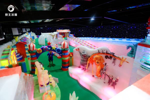 冰雕展制作.jpg 冰雕展制作.jpg