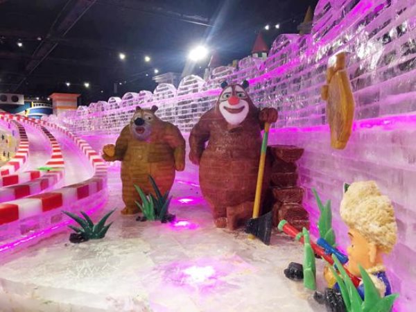 金水路未來路冰雪城堡